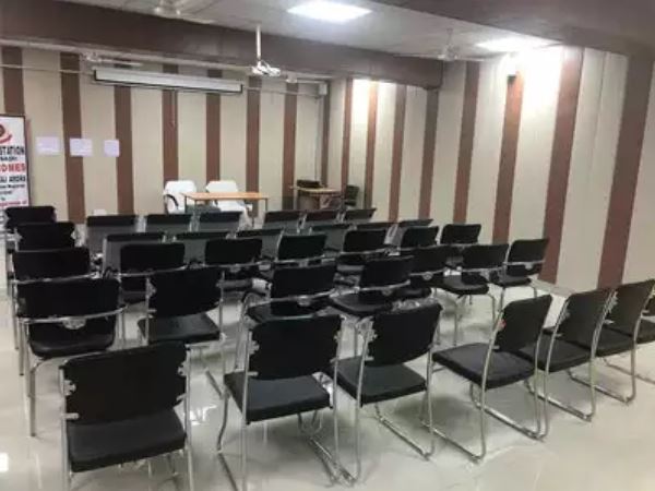 गरीब बच्चों के लिए पहल गरीब बच्चों के लिए पहल