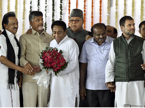 मायावती और अखिलेश यादव ने शिरकत नहीं की 