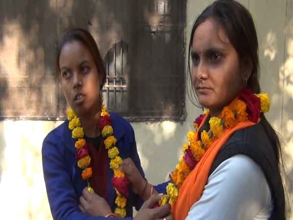 समलैंगिक शादी से जुड़ा नहीं है कोई आदेश