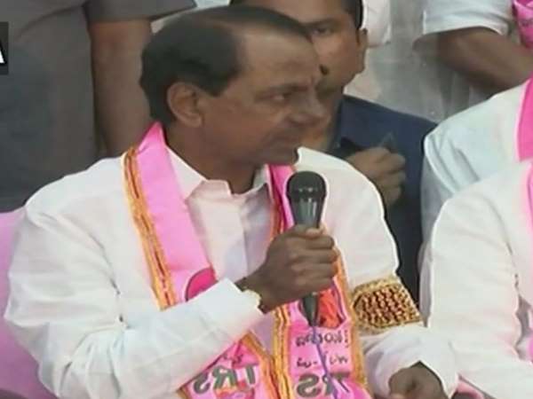 TRS president K Chandrasekhar Rao decides to build Party office in Delhi TRS president K Chandrasekhar Rao decides to build Party office in Delhi