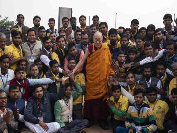 'तिब्बती लोगों को दलाई लामा चुनने का अधिकार'