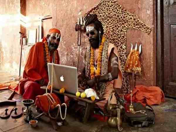 अयोध्या से आए हैं संत 