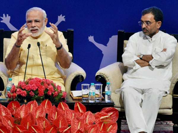 केबिनेट भी छोड़ चुके कुशवाहा