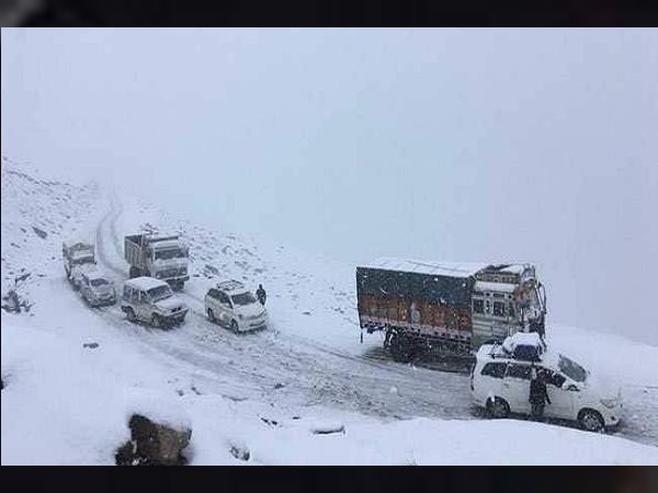 सूबे में हाड़ कंपा देने वाली ठंड सूबे में हाड़ कंपा देने वाली ठंड