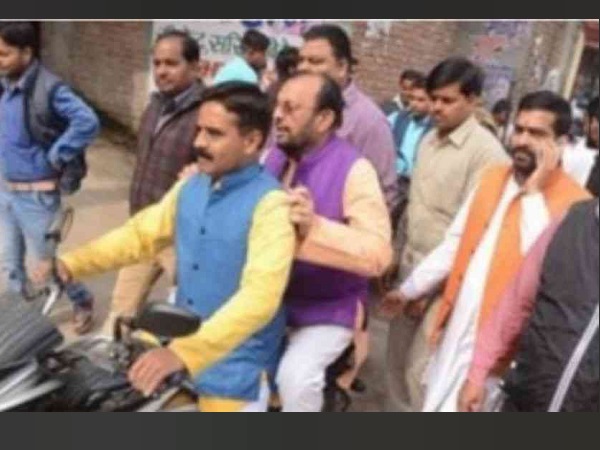 ट्रेन रुकवाने के भी आरोप ट्रेन रुकवाने के भी आरोप