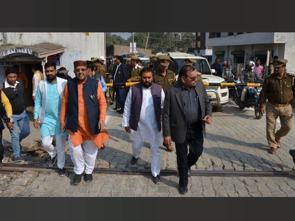 क्यों बरेली में आए मंत्री, जो उल्लंघन हुआ? क्यों बरेली में आए मंत्री, जो उल्लंघन हुआ?