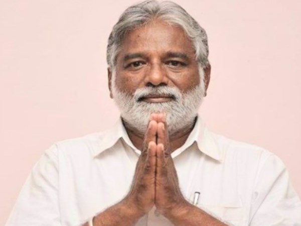 मैं केवल दुल्हन का प्रोफाइल देख रहा था मैं केवल दुल्हन का प्रोफाइल देख रहा था