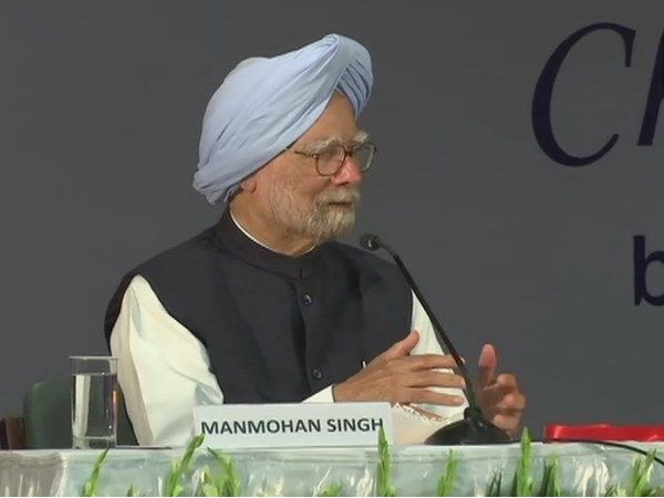 सरकार और आरबीआई के कलह पर बोले मनमोहन सिंह