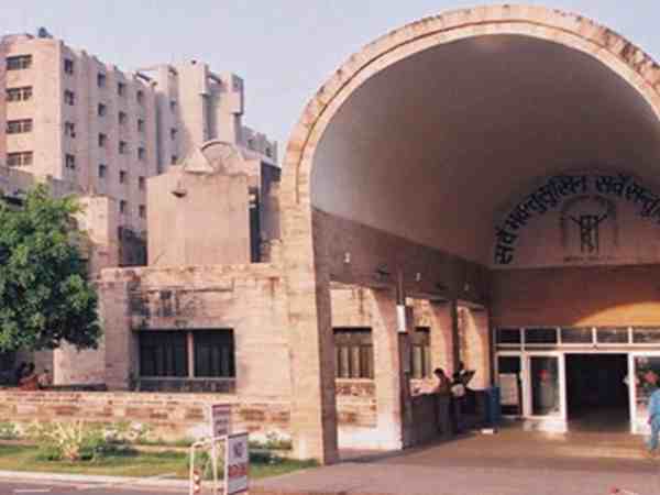 पीजीआई में मरीज ने लगाई फांसी