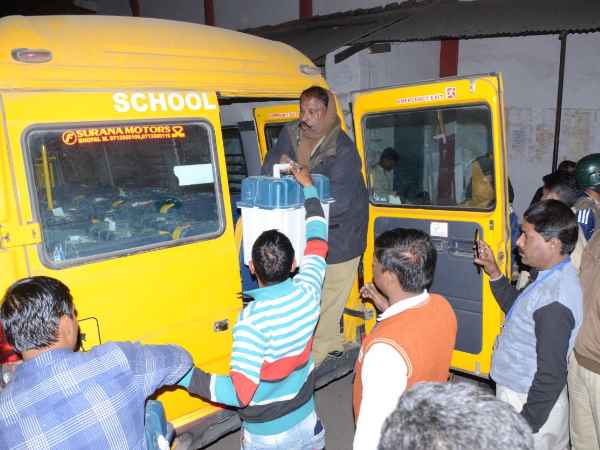 मौके पर पहुंचे अधिकारी