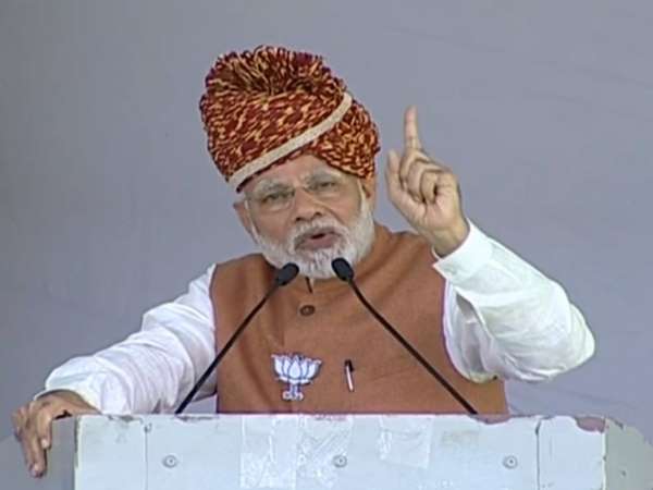 कांग्रेस में प्रवेश करते ही शुरू हो जाती झूठ की पीएचडी