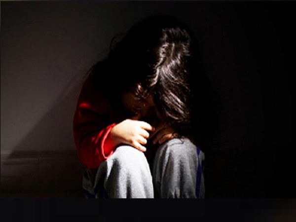 12 years old boy physical attacks on a 5 years girl in mau district 12 years old boy physical attacks on a 5 years girl in mau district