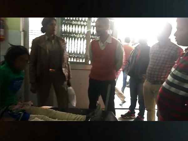 छात्रा अड़ी, मगर मुकर गया प्रेमी