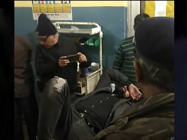 In pratapgarh, Police encounter with prize crook, shootout on the highway