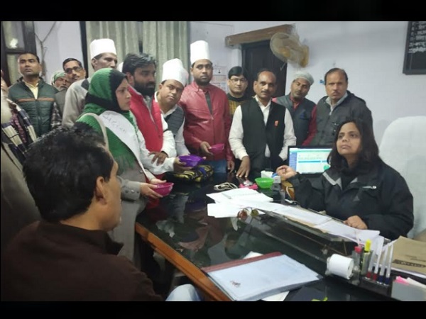 'हमारा परिवार भूखा मर रहा है'