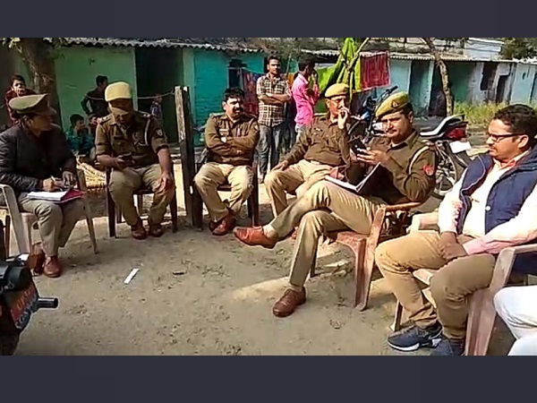 'ड्यूटी के वक्त भी नशे में रहता है'