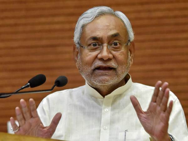 मुजफ्फरपुर शेल्टर कांड और नीतीश की किरकिरी मुजफ्फरपुर शेल्टर कांड और नीतीश की किरकिरी