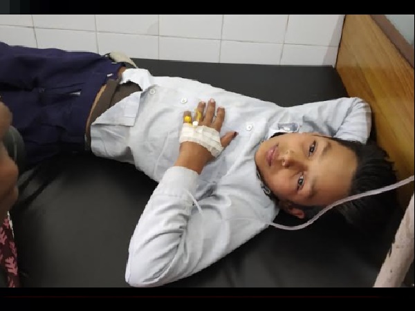 'अभिभावक भी स्कूल में उपस्थित हों'