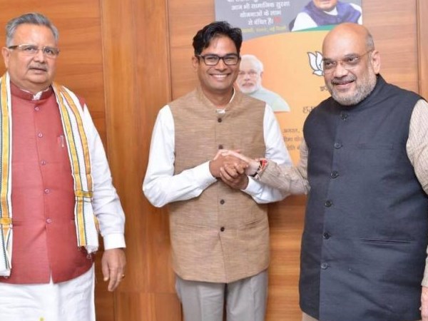 नक्सल प्रभावित इलाके दंतेवाड़ा को एजुकेशन हब में बदल दिया था