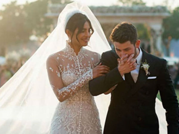 प्रियंका को ब्राइडल लुक में देख इमोशनल हुए निक