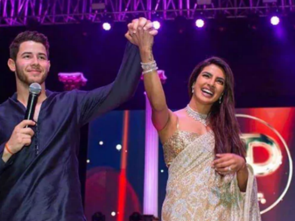 निक के प्रियंका को ग्रीस में प्रपोज किया था