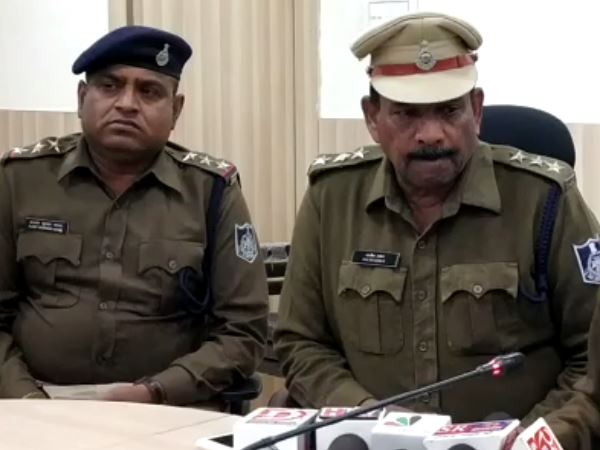 टीआई को हो गया था संदेह टीआई को हो गया था संदेह