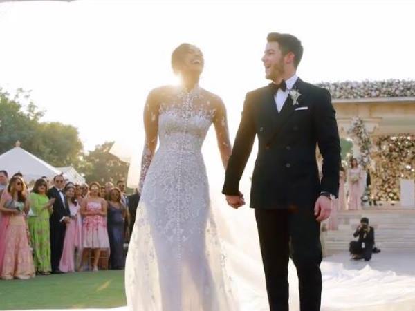 मुंबई में किया था प्रियंका और निक ने रोका