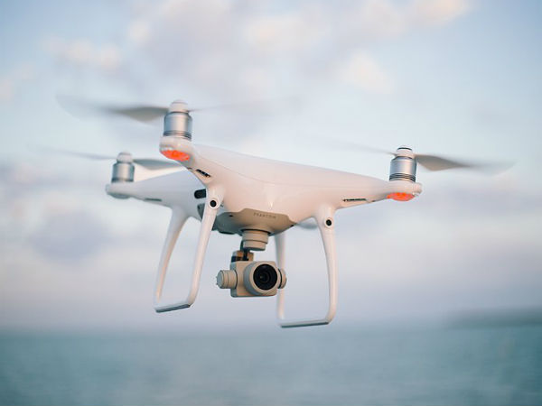 क्‍या होते हैं क्‍वॉडकॉप्‍टर्स ड्रोन 