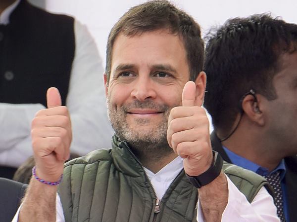 लोग इसे मोदी की हार और राहुल की जीत बता रहे