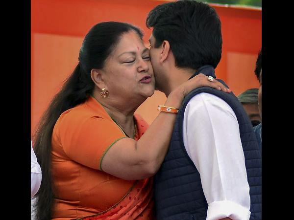 तीसरी बार सीएम बने गहलोत तीसरी बार सीएम बने गहलोत