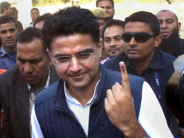 डोनाल्ड ट्रंप और वॉरेन बफे के कॉलेज में पढ़े सचिन डोनाल्ड ट्रंप और वॉरेन बफे के कॉलेज में पढ़े सचिन