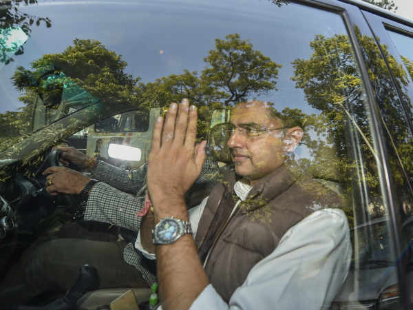 डोनाल्‍ड ट्रंप और वॉरेन बफे के कॉलेज में पढ़े सचिन 