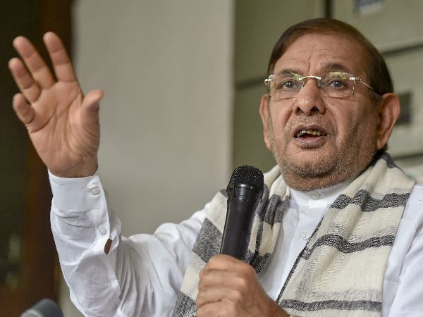 वसुंधरा राजे ने तीखी प्रतिक्रिया व्यक्त की थी