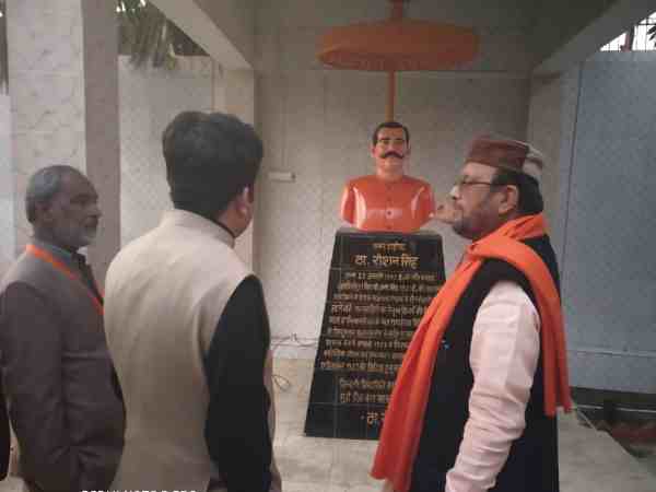 मोदी का नाम ही काफी है चुनावों के लिए मोदी का नाम ही काफी है चुनावों के लिए