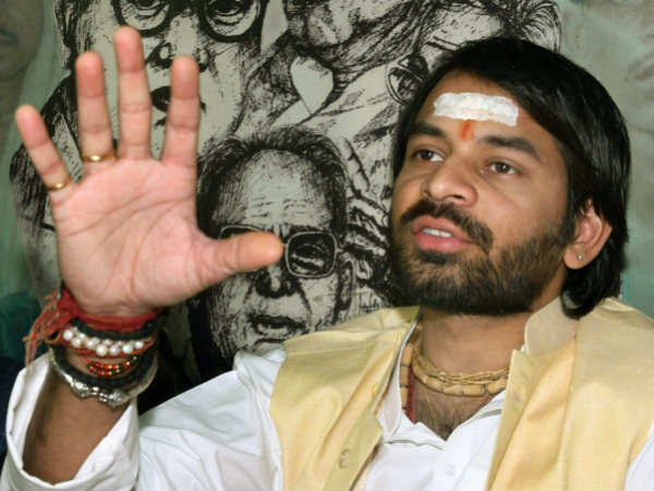 विरोधियों को सीधी चेतावनी- तेज प्रताप के सामने राजनीति में जो आएगा, वह ध्‍वस्‍त हो जाएगा