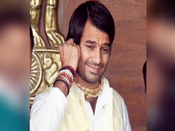 तेजस्वी और ससुर ने नहीं हुआ आमना-सामना तेजस्वी और ससुर ने नहीं हुआ आमना-सामना