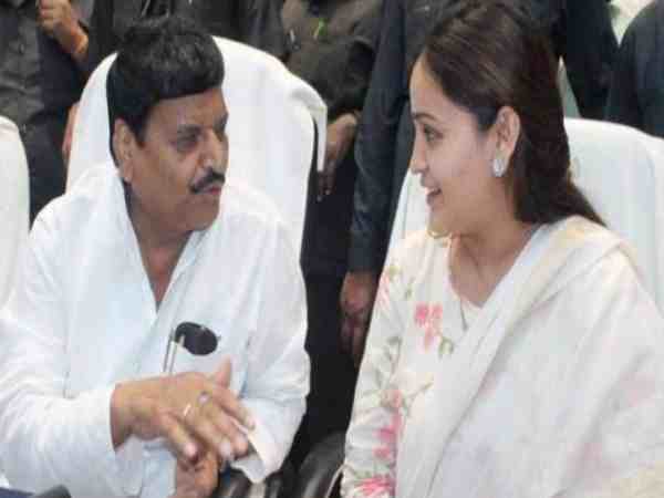 शिवपाल को मिल सकता है मुलायम की बहू का साथ
