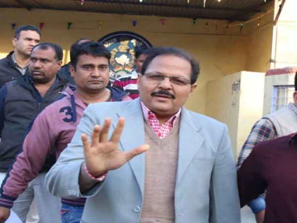 आईए जानते हैं आईआरएस सहीराम मीणा से जुड़ी मीडिया रिपोटर्स की दस खास बातें।