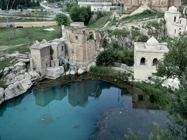 1747 में तोड़ा 1800 में फिर उठ खड़ा पंज तीरथ