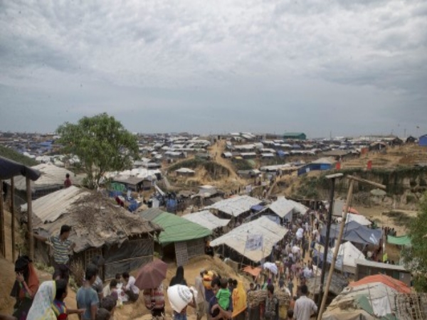 बांग्लादेश में 400 हिंदू शरणार्थी 