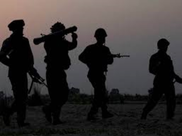 50 जवानों पर शक