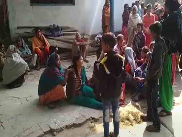  दौड़ाकर बालगोविंद सिंह को मारा