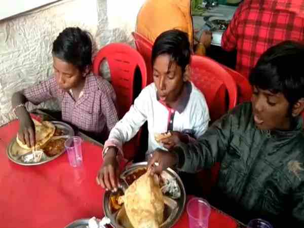 बच्चों से लेकर बड़ों तक सब कर रहे हैं तारीफ बच्चों से लेकर बड़ों तक सब कर रहे हैं तारीफ