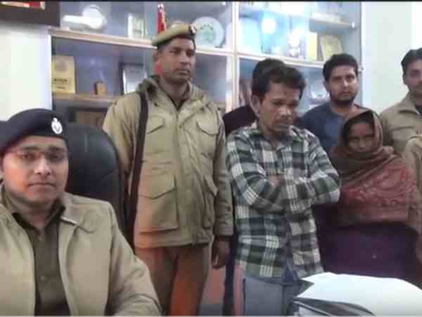 50 हजार की लूटे