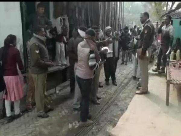 बदबू से पता चला बदबू से पता चला