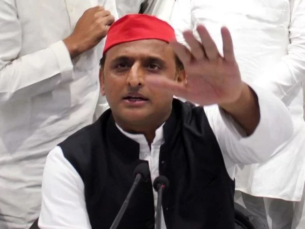 अवैध खनन केस की आंच पूर्व सीएम अखिलेश यादव तक पहुंची अवैध खनन केस की आंच पूर्व सीएम अखिलेश यादव तक पहुंची