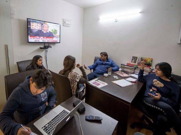 'बदनीयत है जिसकी बुनियाद उस खबर से फिक्र क्यों' 'बदनीयत है जिसकी बुनियाद उस खबर से फिक्र क्यों'