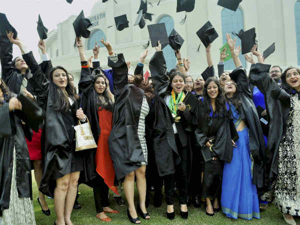 इनकम सीधे शिक्षा को प्रभावित करती है