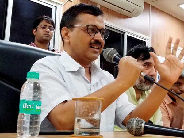 बच्चों से प्यार तो आप को वोट दीजिए