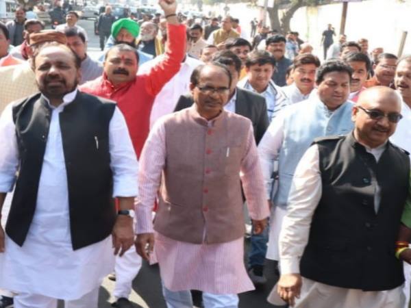 bjp stage walk out from mp assembly bjp stage walk out from mp assembly